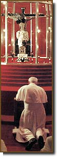 [Juan Pablo II en oración ante el Santísimo]